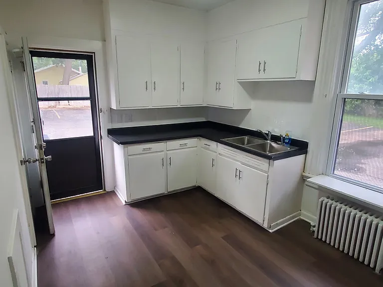 639 McHenry Ave #1 — Photo 4