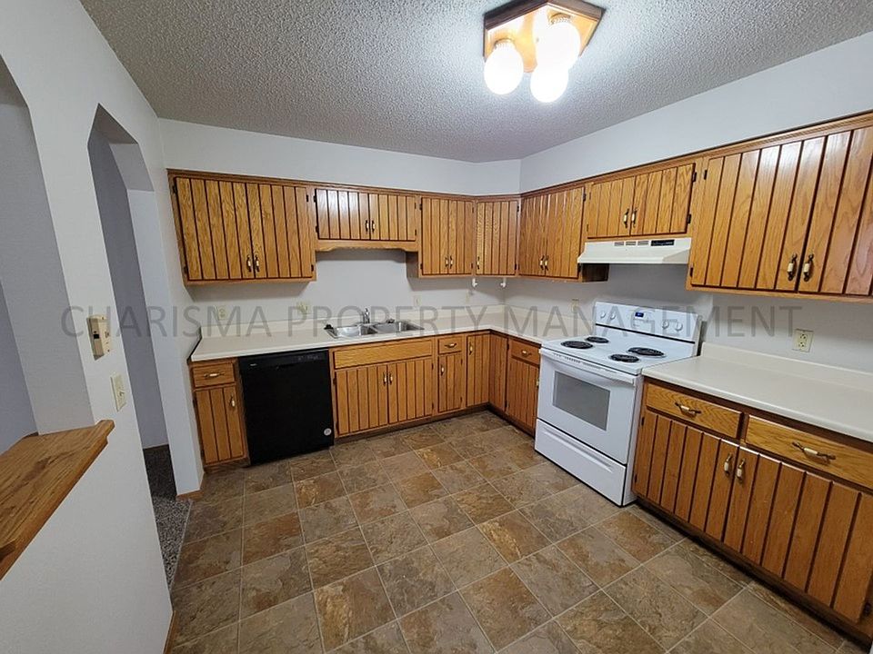 Keystone Apartments 601609 N Teton Dr Brandon SD Zillow