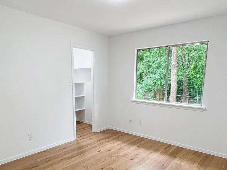 9515 Aberdeen Way #A — Photo 2