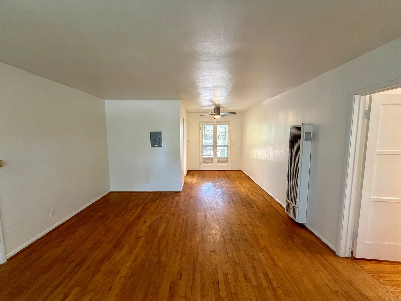 2111 Huntington/1801-1811 Olive (638) - B — Photo 3