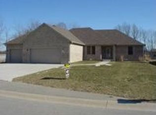 3507 S Cedar Creek Ln, New Palestine, IN 46163