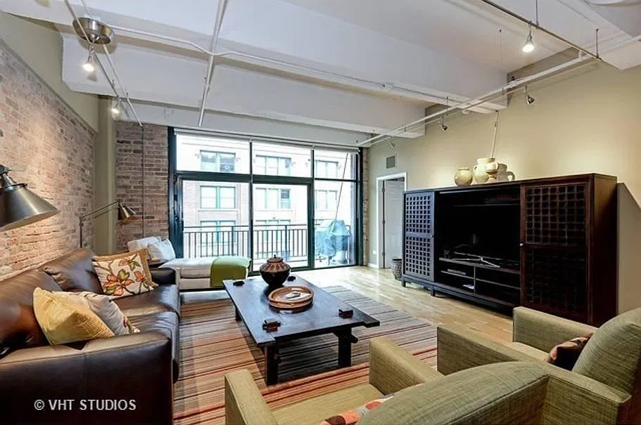 2 bed, 1600 sqft, $3,997 — Photo 2