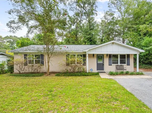 108 Hilltop Ct, Mobile, AL 36608