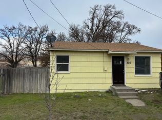 205 W 3rd St, Rufus, OR 97050