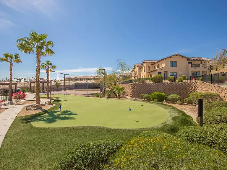 Vineyards at Palm Desert Apartment Homes — Photo 15