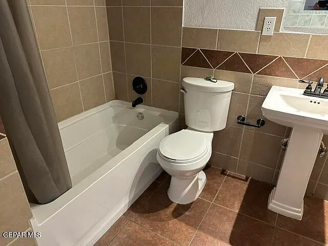 4222 Pershing Dr — Photo 16