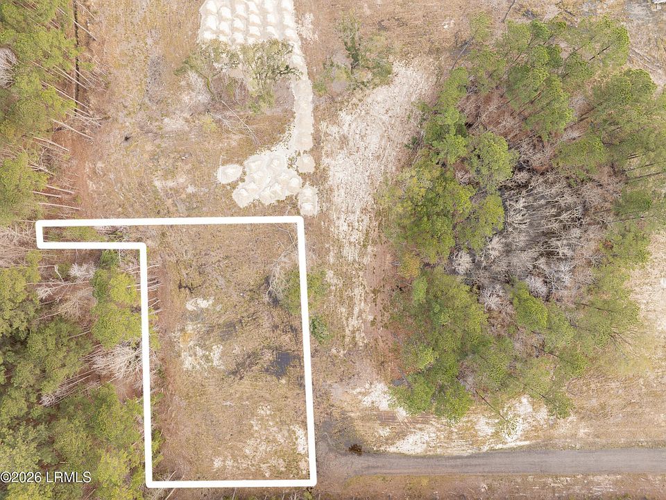 1st image of 126 Green  Oak Rd