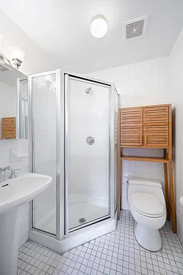 Sold by Sotheby's International Realty | media 27