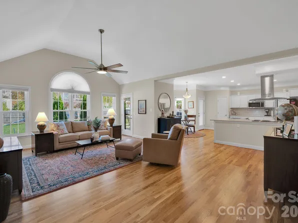 507 Georgetown Dr NW, Concord, NC 28027