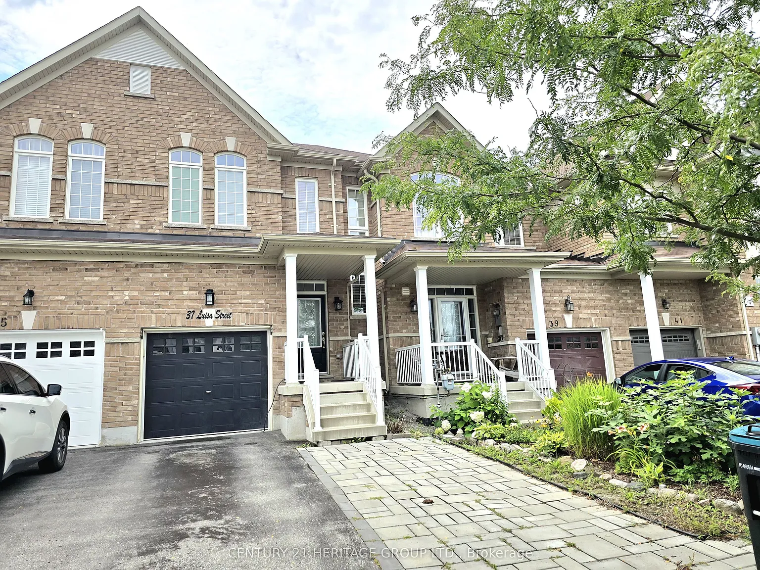 3 bed, $3,000 — Photo 1