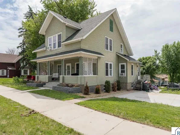513 Walnut Ave, Madison Lake, MN 56063