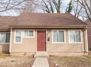 867 Dawnview Ct, Florissant, MO 63031
