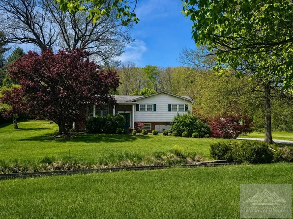 208 Shade Tree Cres, Princeton, WV 24739