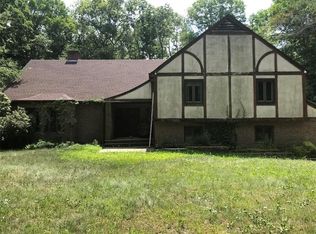 31 Luther Rd, Foster, RI 02825