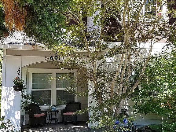 2nd image of 6911 NE Birch St