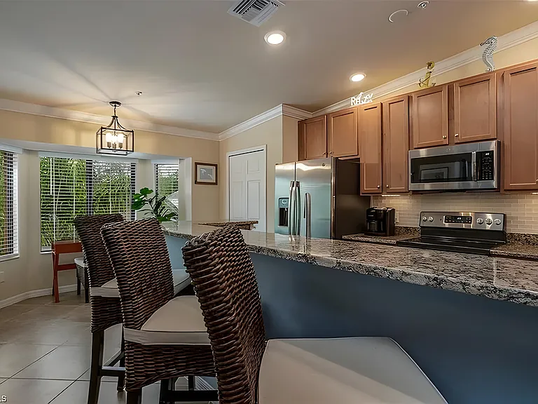 Kitchen Bar