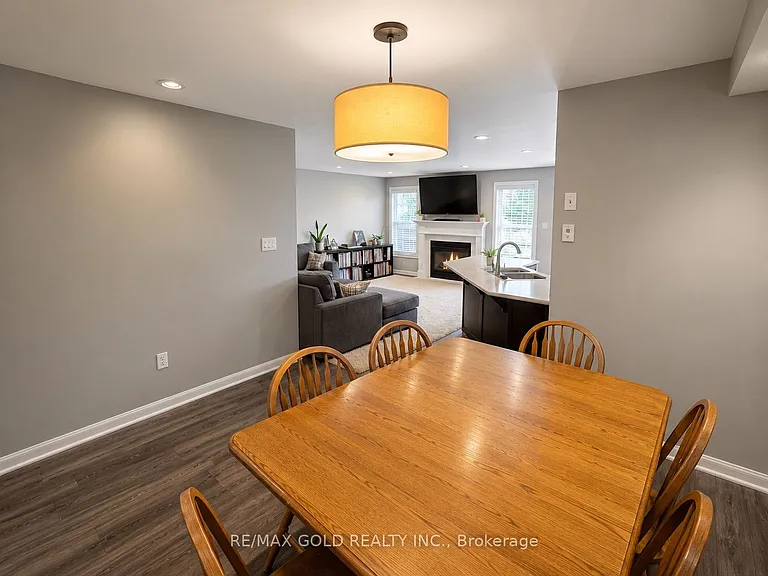 1061 Nadalin Hts — Photo 4