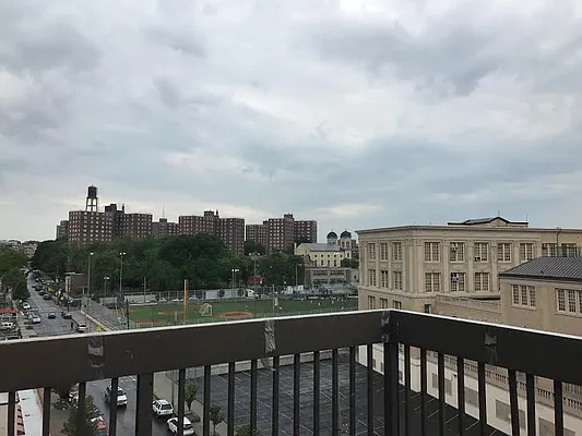 Rented by Bruma Realty LLC | media 22