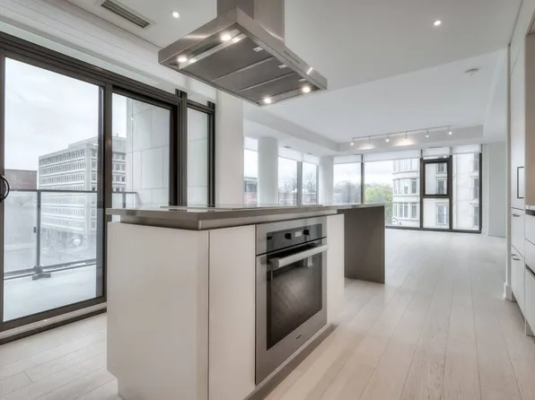 6 Jackes Ave #304-U304, Toronto, ON M4T 0A5