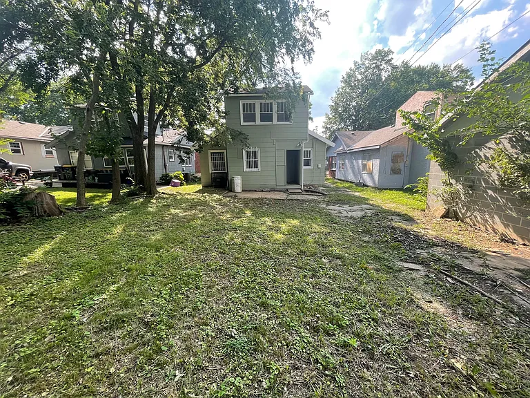 5311 Garfield Ave — Photo 24