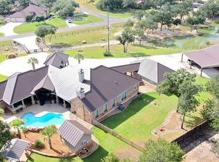 157 Bucks Ln, La Vernia, TX 78121
