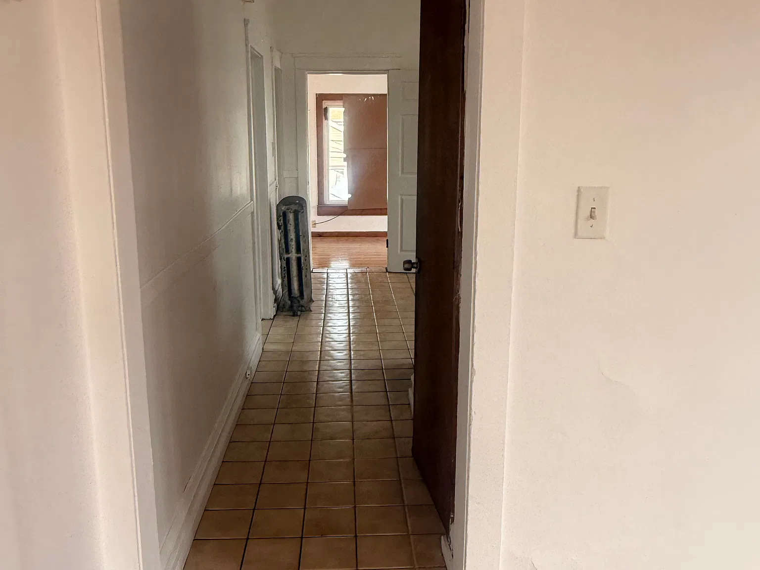 3 bed, 1300 sqft, $1,400 — Photo 4