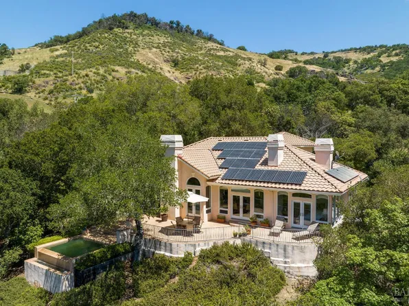 9995 Courtney Drive, Kenwood, CA 95452