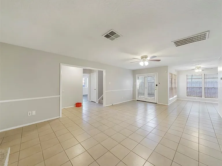 10827 Sugar Hill Dr #A — Photo 3