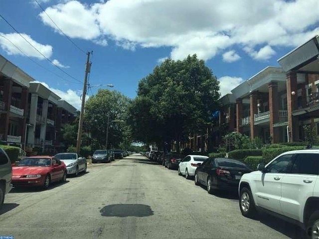 2nd image of 5907 Carpenter St