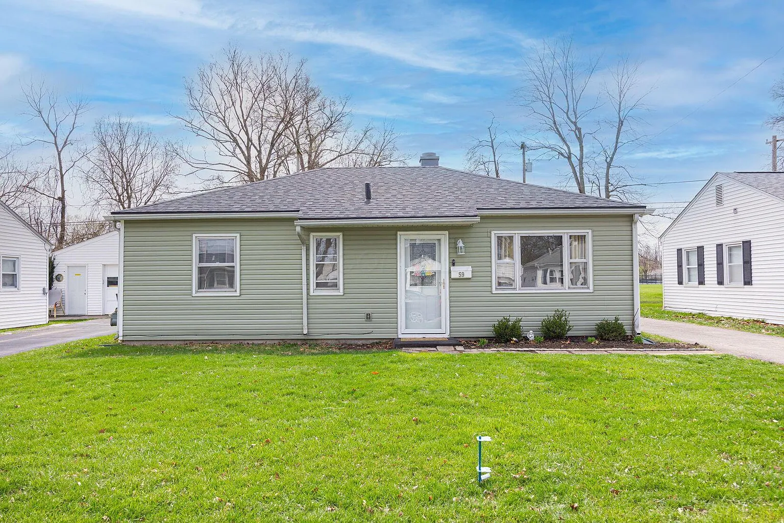 59 Orchard Hts photo 1