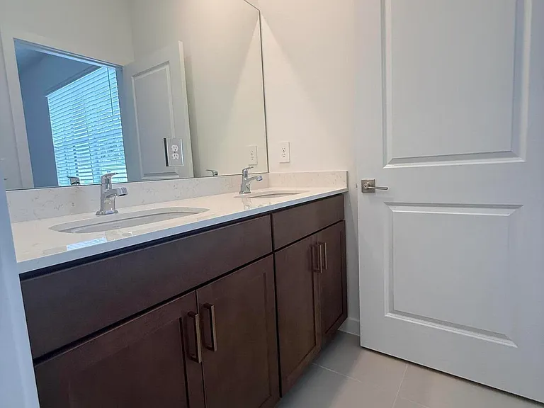 147 Lakeside Landing Ct — Photo 14