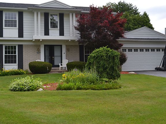 2nd image of 4222 Pinecroft Ct