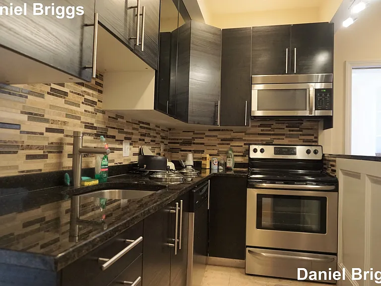 1801 Beacon St #4 — Photo 8