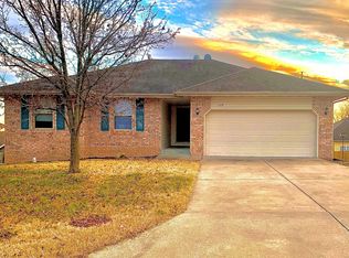 2008 E Charles St, Republic, MO 65738
