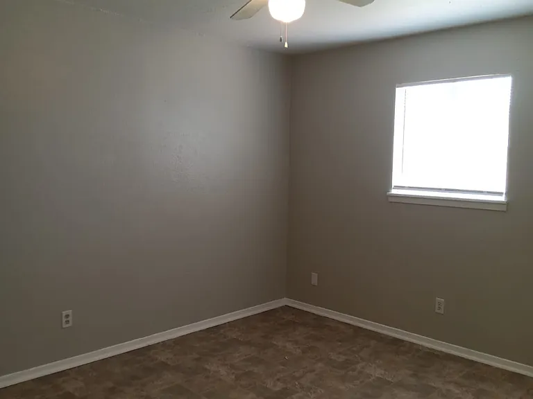 4047 Lakeshore Dr #A4 — Photo 6