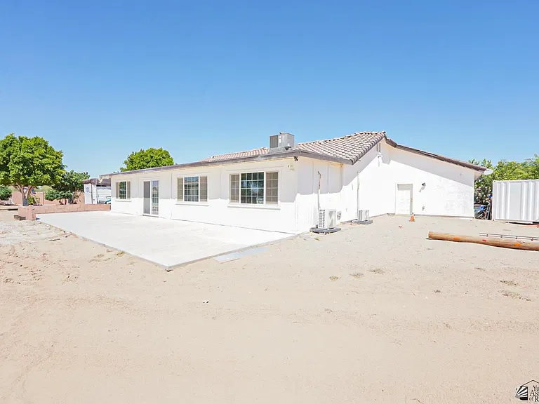 4527 E County Road 15 — Photo 5