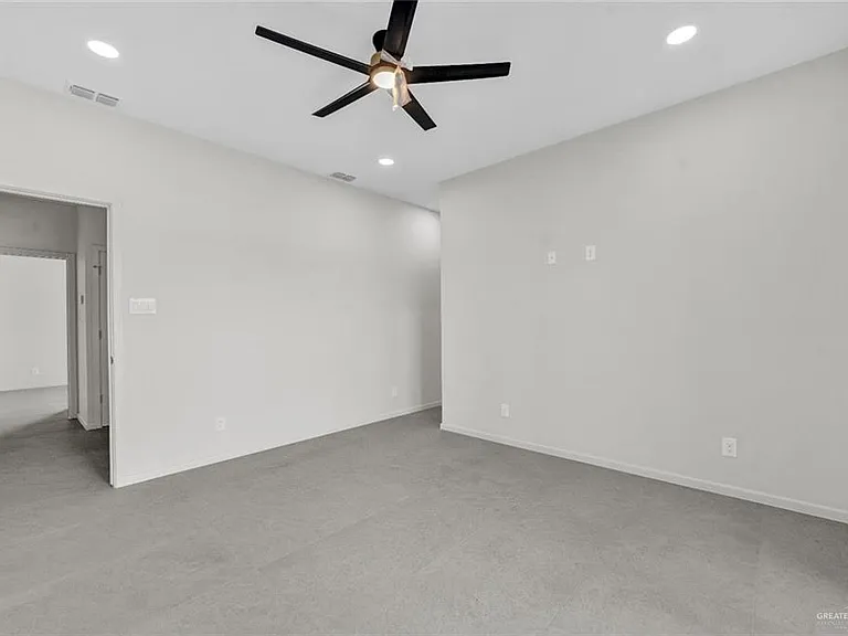 920 S Bicentennial Blvd — Photo 16