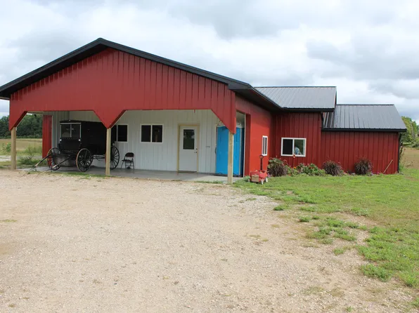 10022 Coates Hwy, Brethren, MI 49619