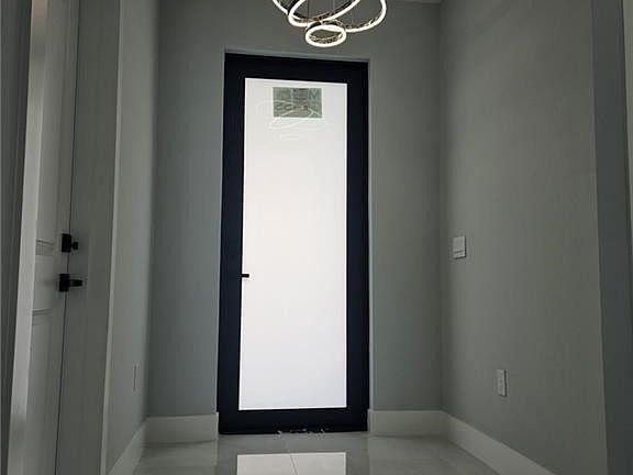3rd image of 388 Bell Blvd S