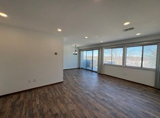 6640 Pearl Rd APT 604, Parma Heights, OH 44130