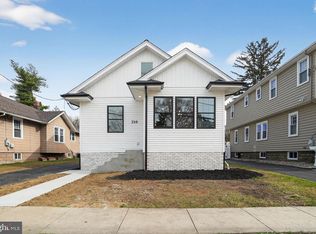 210 Carlisle Rd, Audubon, NJ 08106