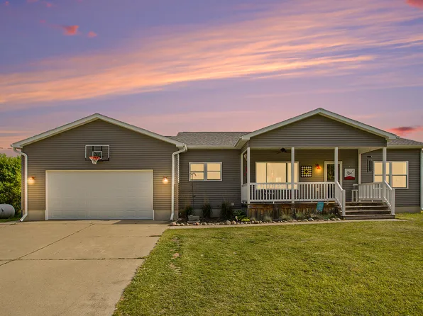8862 Bever Rd, Delton, MI 49046