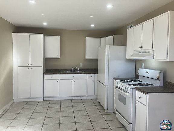 4th image of 1077 G St
