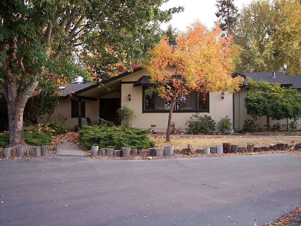 8282 Candy Apple Ln