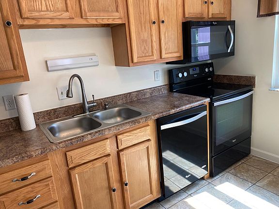 4th image of 12182 Bath Ct
