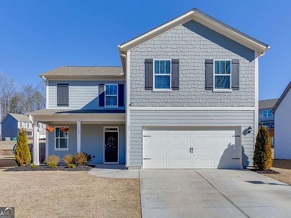 2nd image of 135 Russell Rd