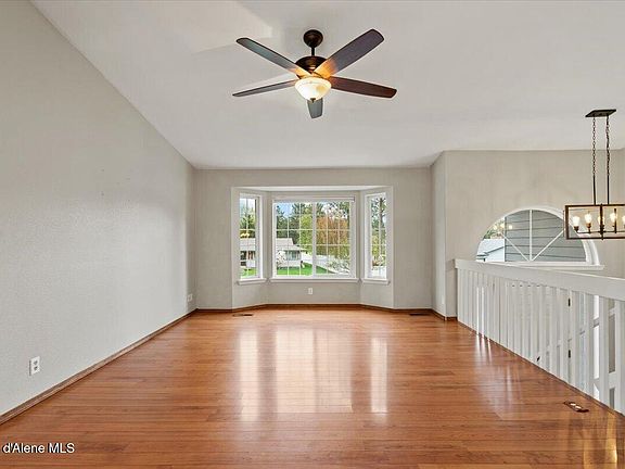 5th image of 10665 N Oxford Dr