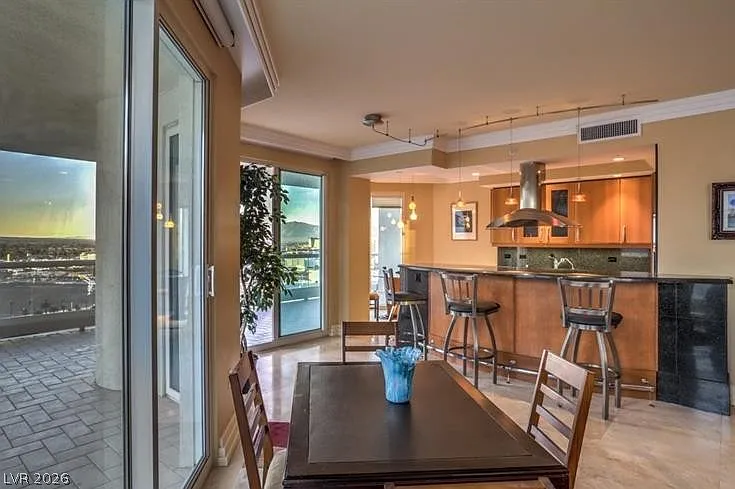 2747 Paradise Rd #1906 — Photo 6