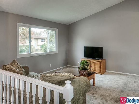 5th image of 8707 S 143rd St