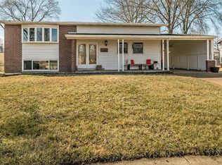 1250 Sandy Dr, Florissant, MO
